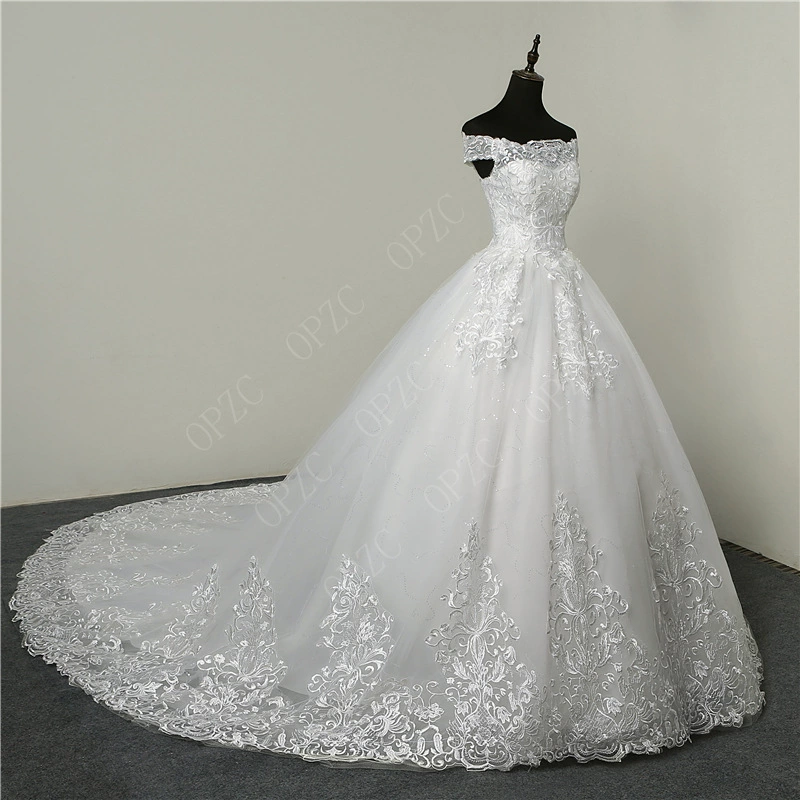 2025 New Strapless Lace Embroidered Sleeveless Floor-Length Bridal Wedding Dress - Image 3