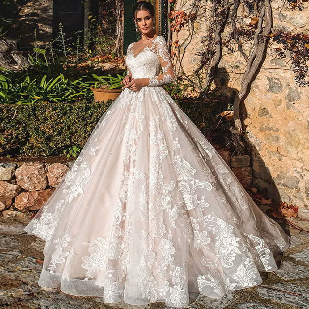 2025 New Summer Wedding Dress Lace Long Sleeve Bridal Lace Train Gown