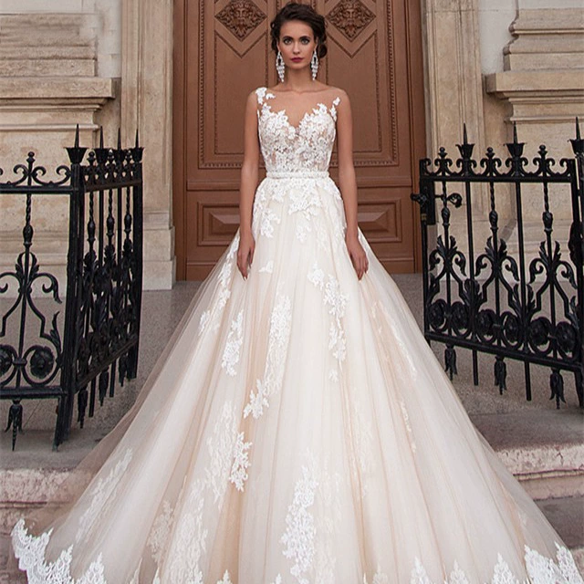 Wedding Dress 2025 New Bride Lace Small Train Slimming Plus Size Gown