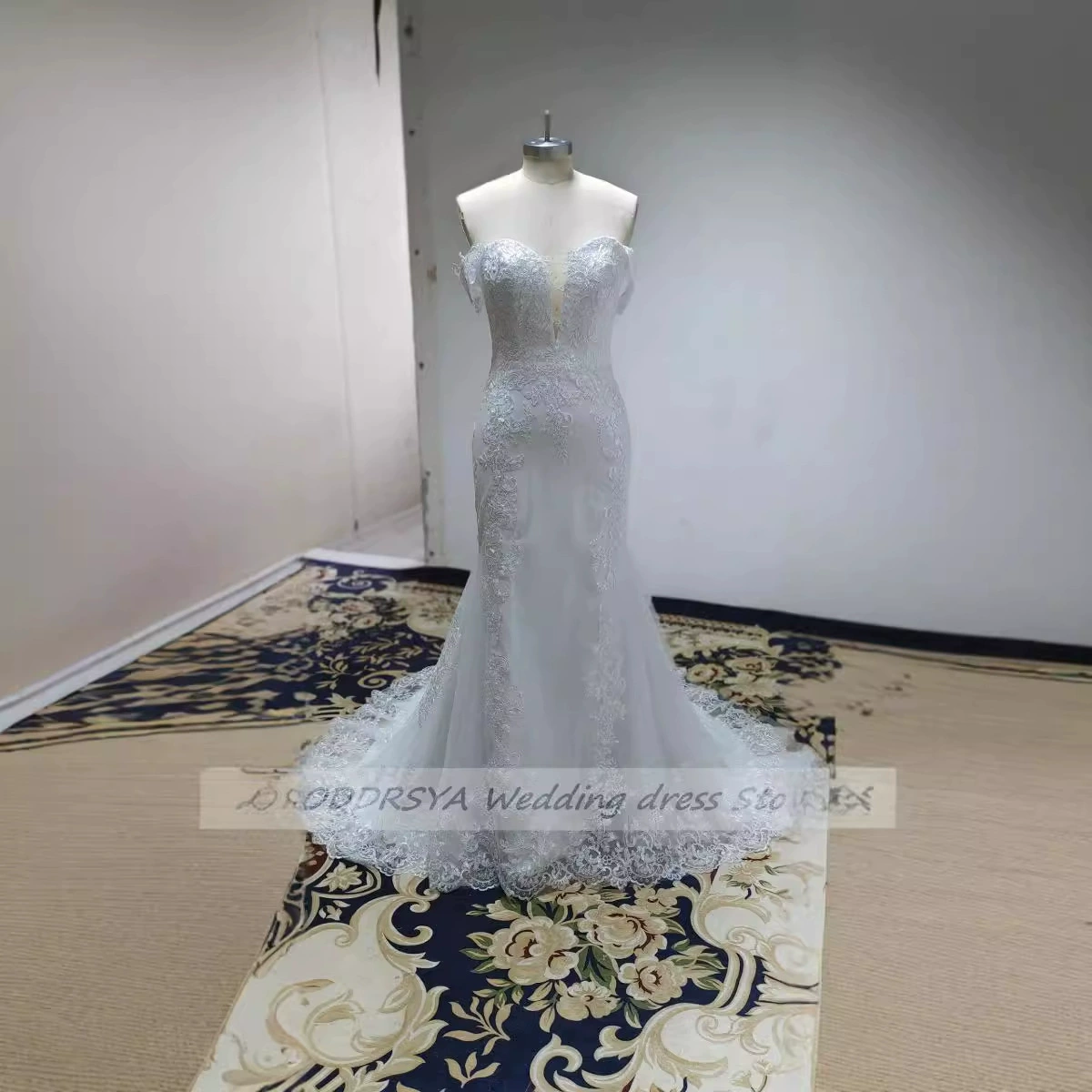 Elegant Lace Wedding Dress 2025 New Mermaid Off-Shoulder Sweetheart Appliqué Bridal Gown Long Robe - Image 3